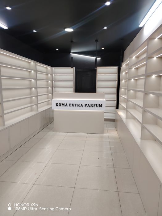 Polka vitrina stelaj apteka magazin полка витрина стелаж