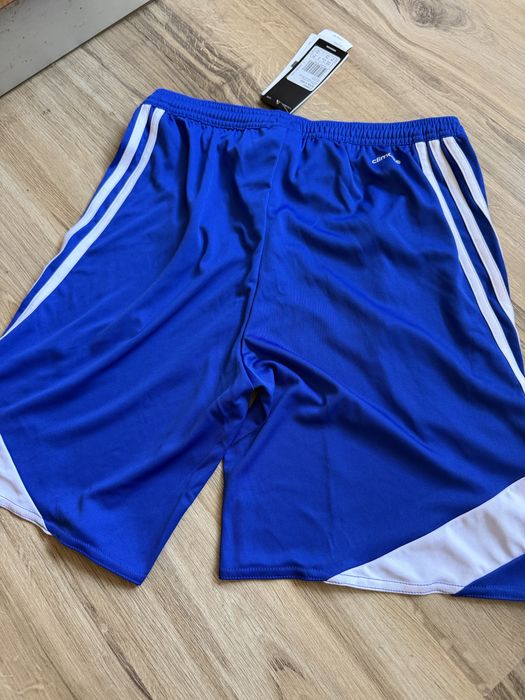 Оригинални нови  два цвята мъжки къси панталони Adidas ! XS