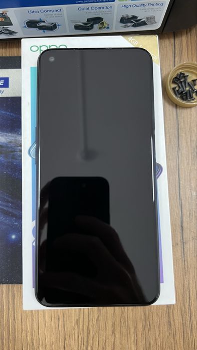 Телефон Oppo A72