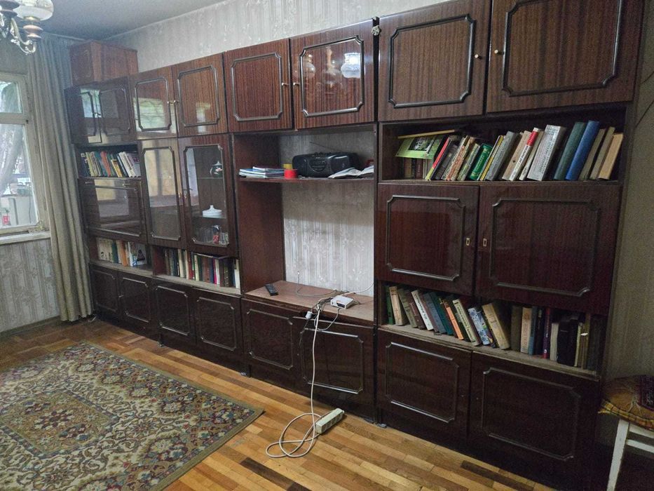 Отдам большой шкаф