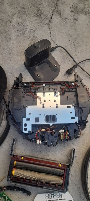 Ремонт робота пылесоса