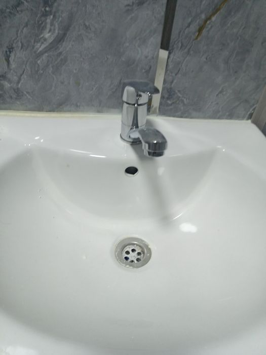 Продам раковину Тюльпан