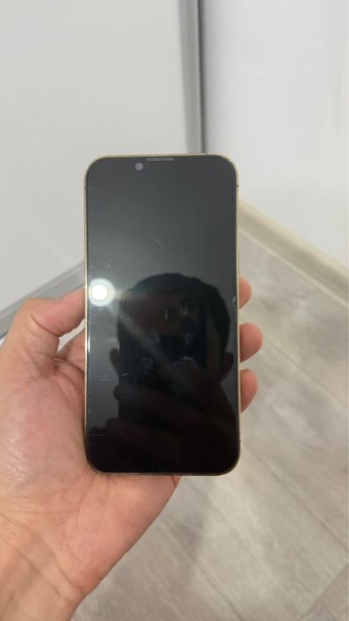 Айфон 13 про телефон в хорошем состояние