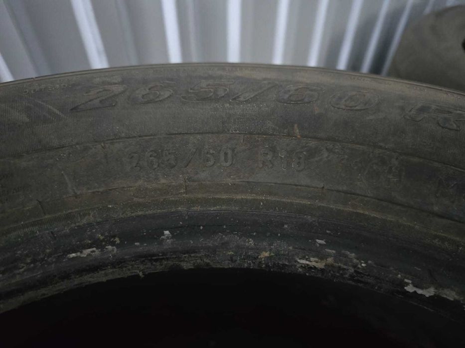 Продам летние резины Pirelli 265/60/R18