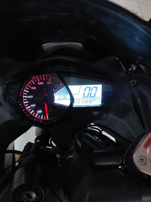 Мотоцикл электрический Yamaha R1