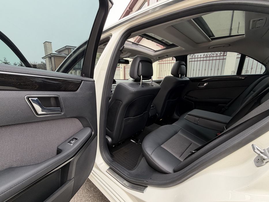 Mercedes E klass 250d AMG•Exemplar•Panorama•Kheyles•Varaiante