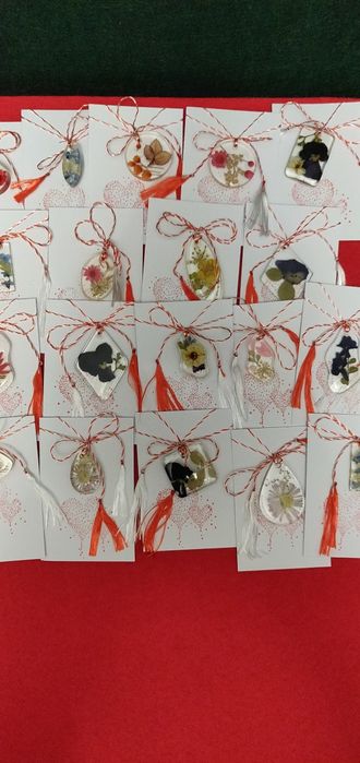 Colecție de flori sigilate în rășină