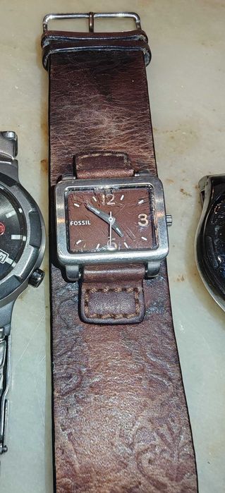 5 работещи кварцови часовници Fossil,Timex...