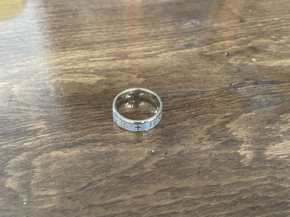 Пръстен с кръст JESUS