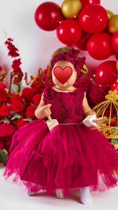 Продам платье на годик