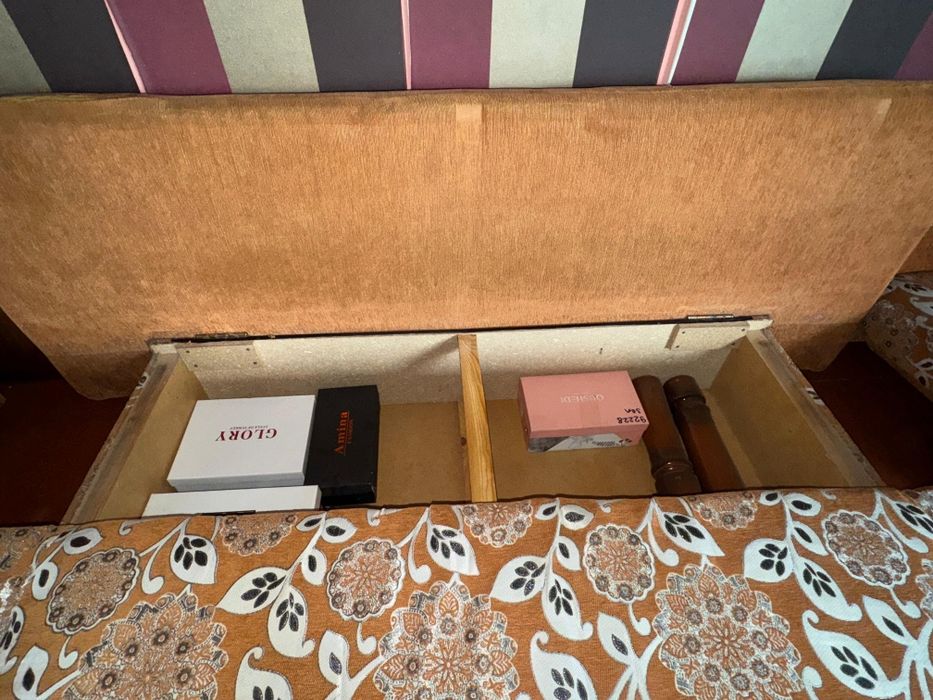 Диван спальны гостины