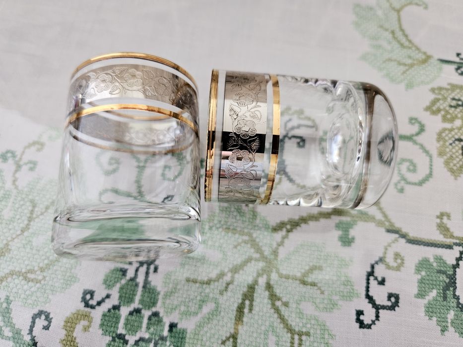 Хрустальные фужеры и рюмки