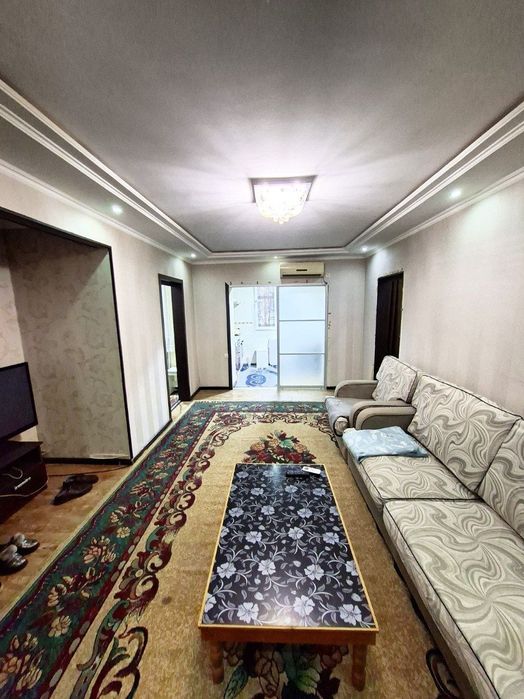 Квартира сотилади