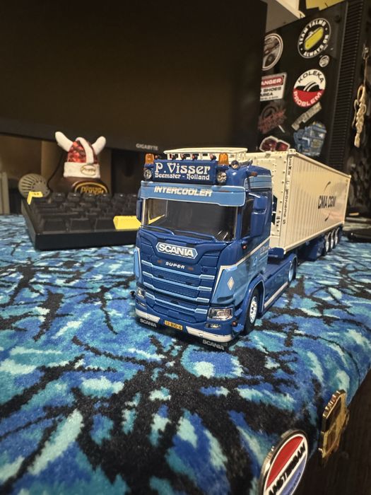 Se vinde macheta Tekno 1:50 noua