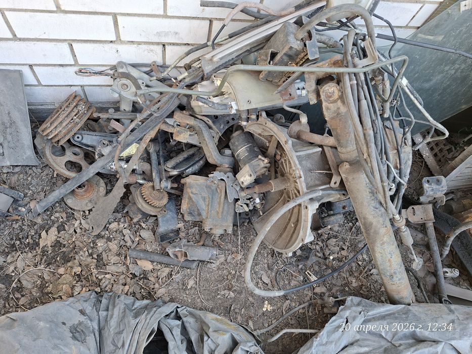 Продою автозапчасти