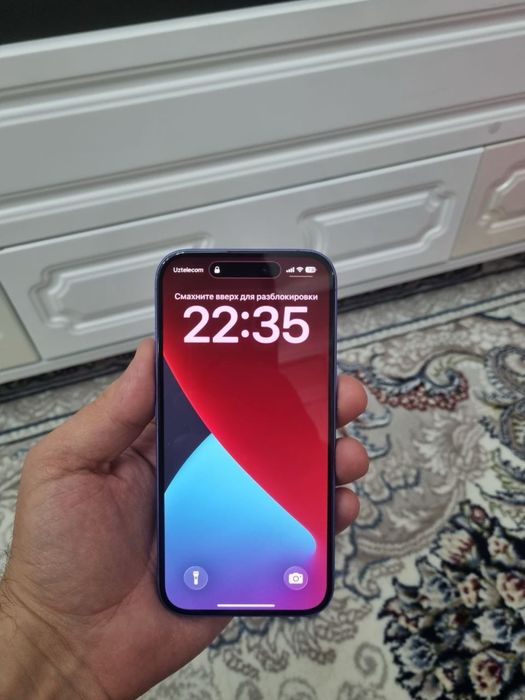 Iphone 16 синый