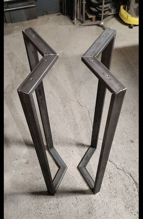 тежка и стабилна желязна основа за маса