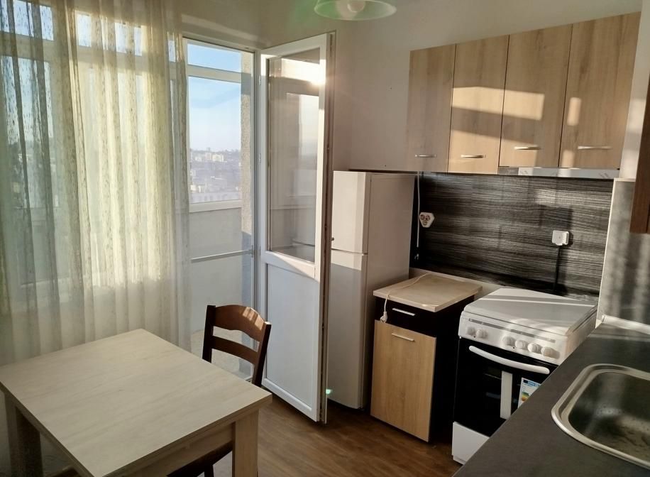 Дава се под наем Четиристаен апартамент в Пловдив, Каменица 2 - 89 кв.м за 475 € - Снимка #3