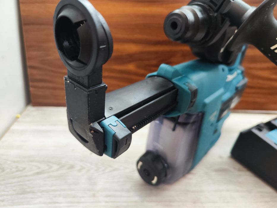 Rotopercutor 2025  NOU Makita DHR242 cu aspirator