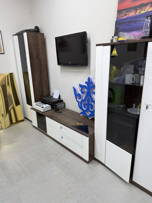 Шкаф для гостинный б/у