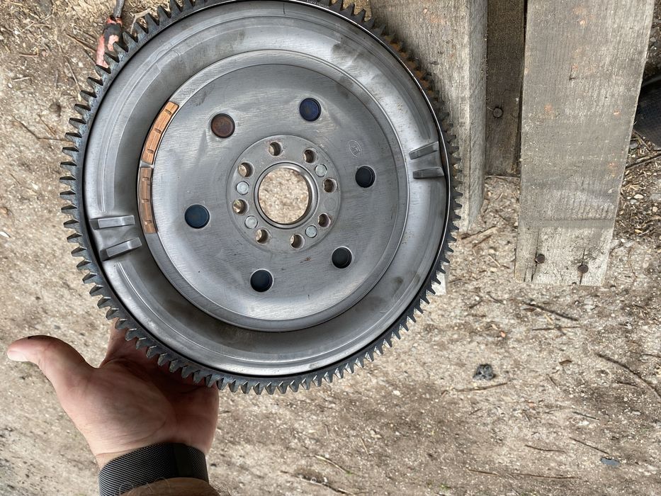 Маховик/съеденител/ за Toyota Avensis 2.0D4D/116kc