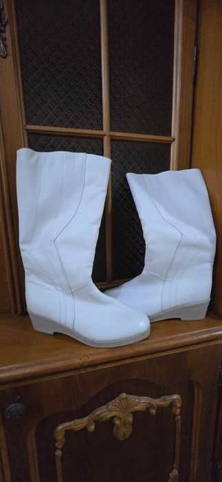 Сапоги кожанные белые Австрия