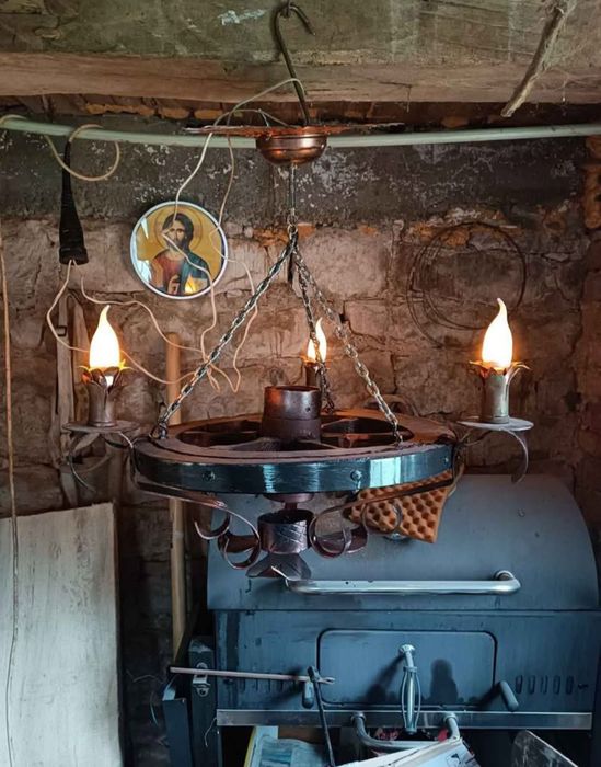 Продавам полилей колело от каруца