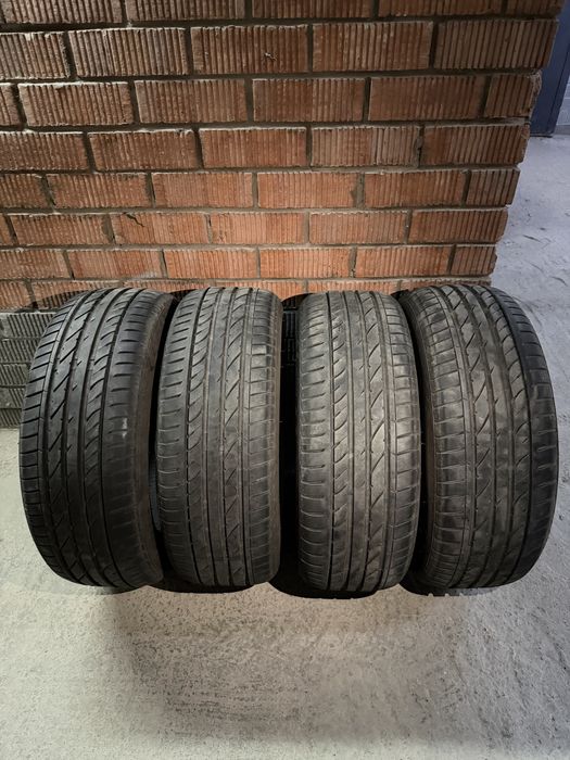 Продам шины летние на 19