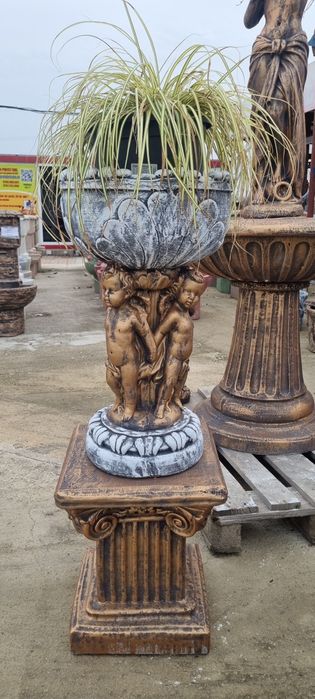 Jardiniera din beton,statueta din beton,statue beton