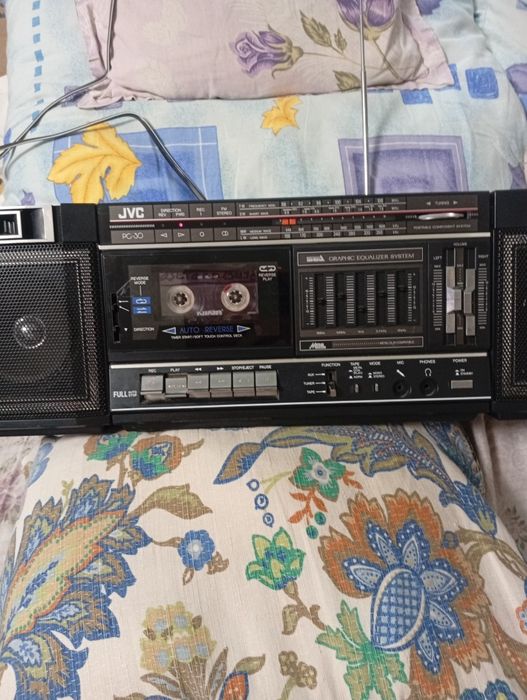 Radio caset JVC auto revers PC 30