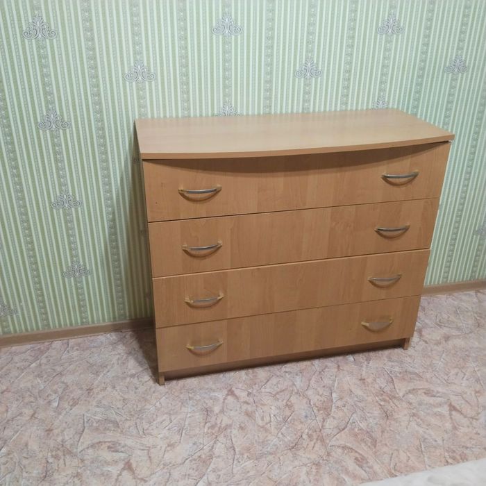 Продам спальный гарнитур