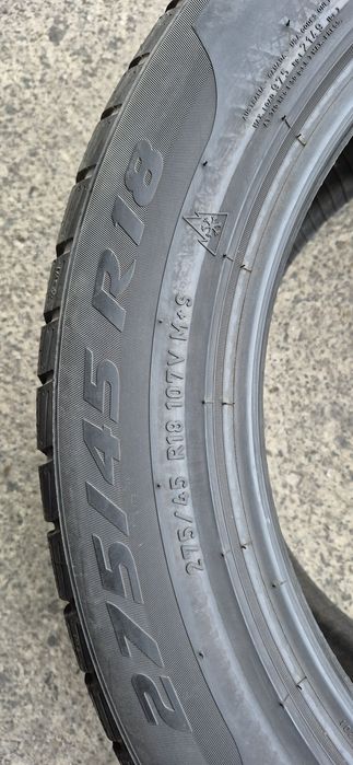 2 anvelope iarna noi Pirelli 275/45/18.Pretul este pe bucata.