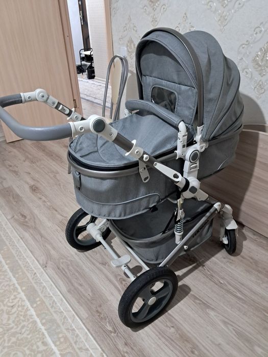 Продаётся коляска Teknum 2 в 1