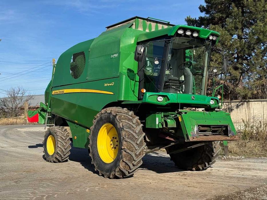 Комбайн John Deere W440 Лизинг