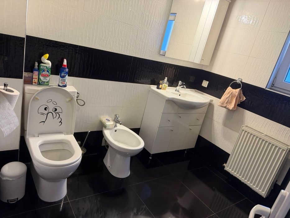 Vând casă în Jucu de mijloc