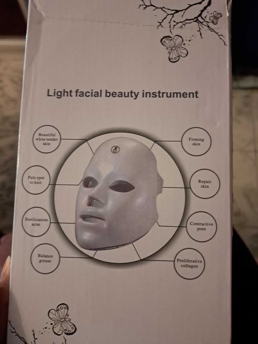 Лед маска за лице