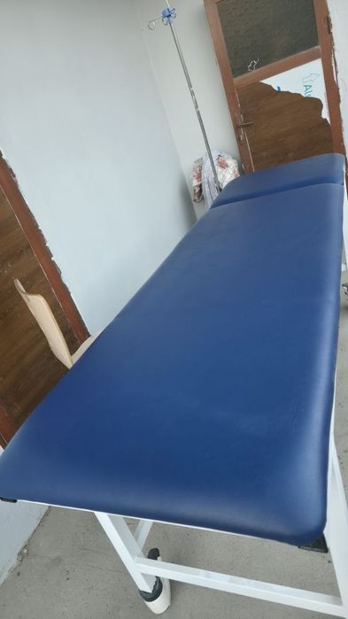 Перевязочный стол ва стул сотилади