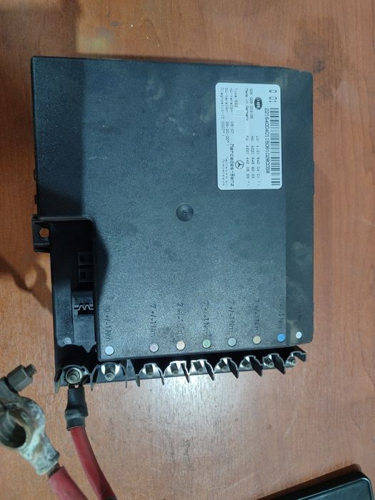 Блок бортовой сети Мерседес W221