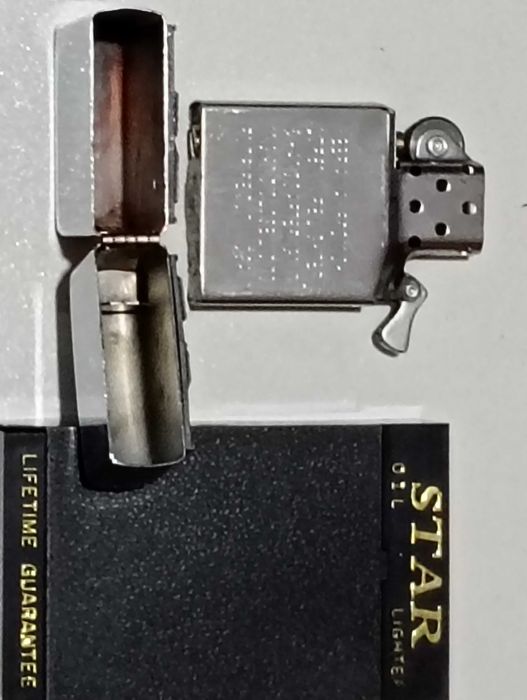 2 запалки Zippo + Калъфчета за колан