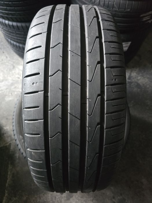 Hankook 215/45 R18 88V vară