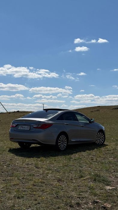 Hyundai Sonata YF шестиступка!!!