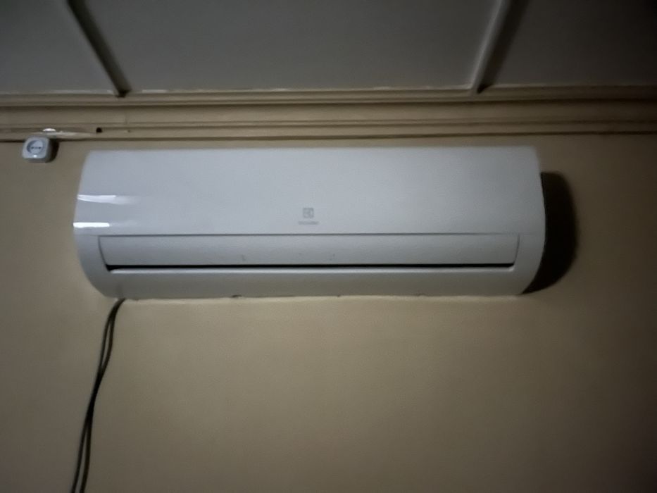 Продам сплит-систему ElectroLux 24размер цена 250000тг
