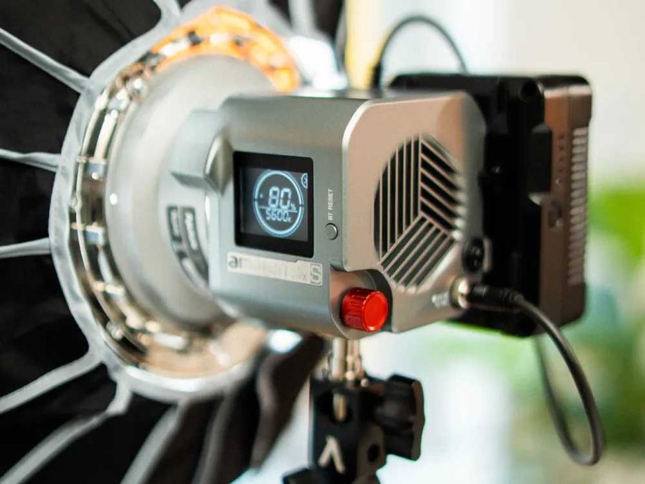 amaran Прожектор для профессиональной съемки