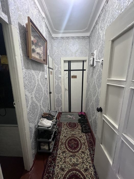 Uy Sotiladi 3 xona Chilonzor 8 kv