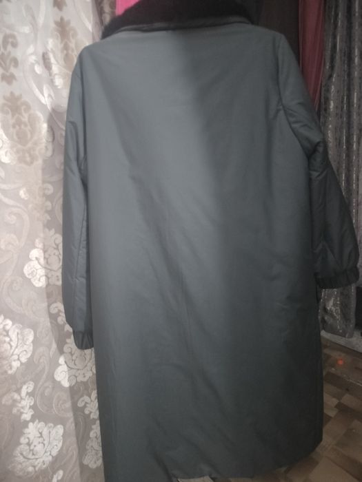 Продам женскую куртку