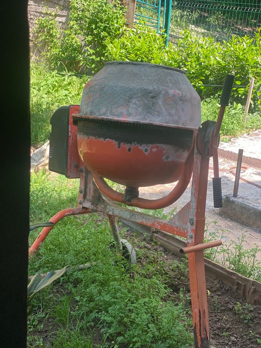Бетонобъркачка AGRIMOTOR B1308 – 130 л / 800W