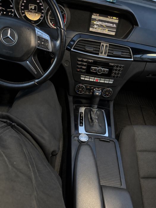Mercedes benz c class w204 facelift-automat 5500€