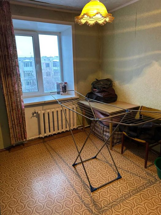 Продается 4 комнатная квартира в районе 2 школы