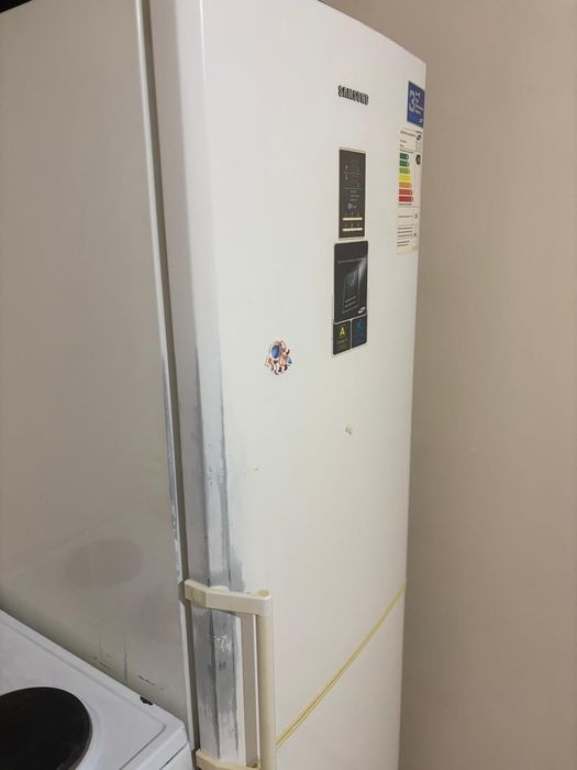 Продам холодильник Samsung