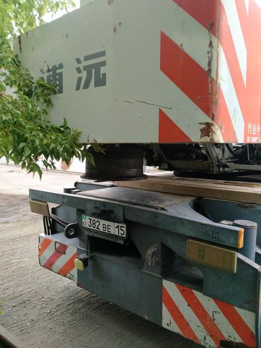 Продам китайский автокран 20 тонн